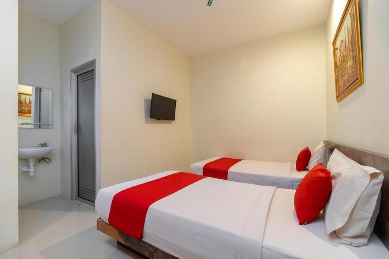 Hotel Domino Palembang Exterior photo